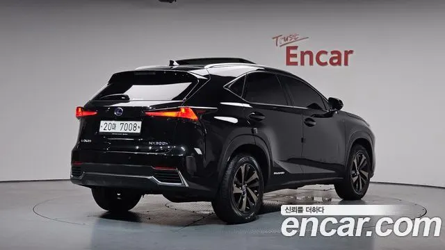 LEXUS NX300H — из Кореи под ключ