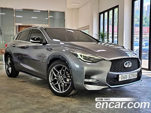 INFINITI Q30 — из Кореи под ключ