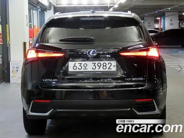 LEXUS NX300H 2019 — 45 400 км, чёрный, Корея — под ключ — фото 5