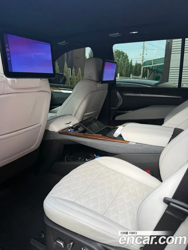 CADILLAC ESCALADE — из Кореи под ключ