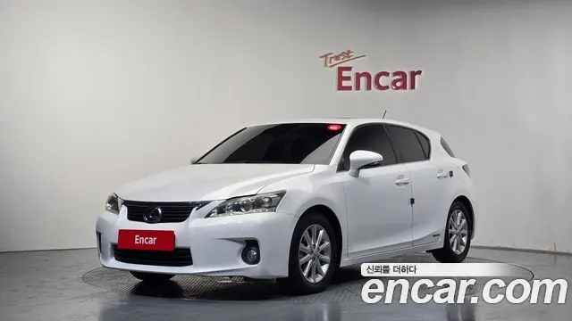 LEXUS CT200H 2013