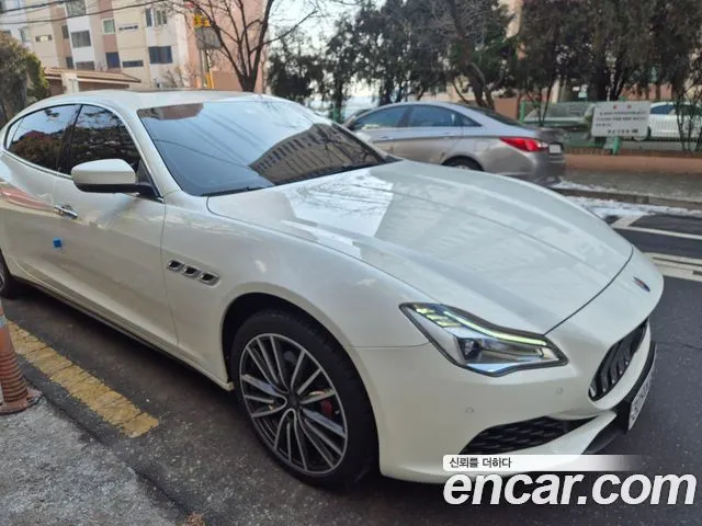 MASERATI QUATTROPORTE — из Кореи под ключ