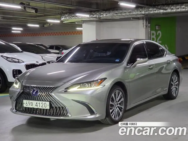 LEXUS ES300H — из Кореи под ключ