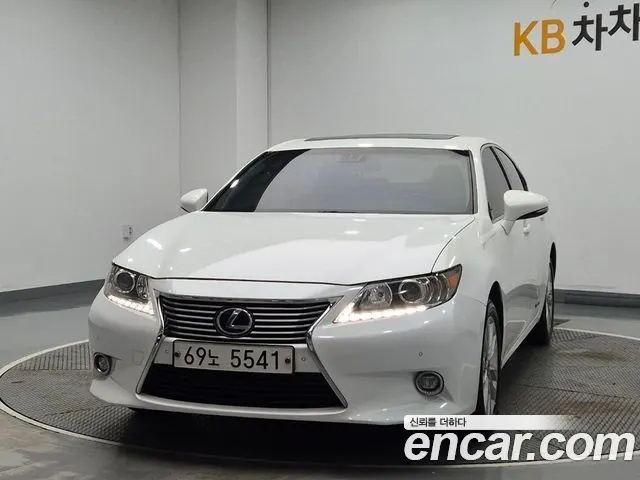 LEXUS ES300H — из Кореи под ключ