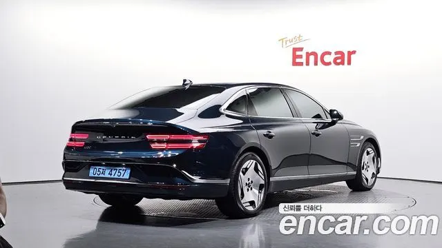 GENESIS ELECTRIFIED G80 — из Кореи под ключ