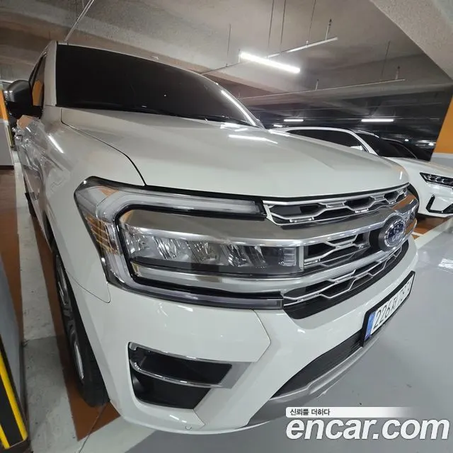FORD EXPEDITION 2022