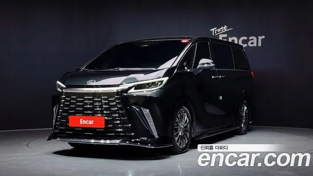 LEXUS LM — из Кореи под ключ