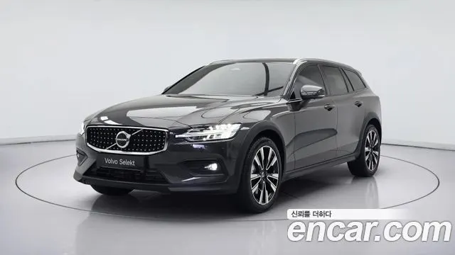 VOLVO V60 CROSS COUNTRY — из Кореи под ключ