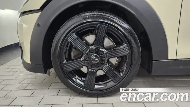 MINI COOPER S CONVERTIBLE 2022 — 69 647 км, белый-перламутр, Корея — под ключ — фото 5