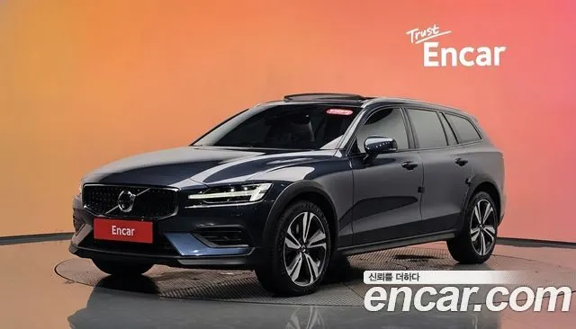 VOLVO V60 CROSS COUNTRY 2021 — 43 954 км, синий, Корея — под ключ — фото 2