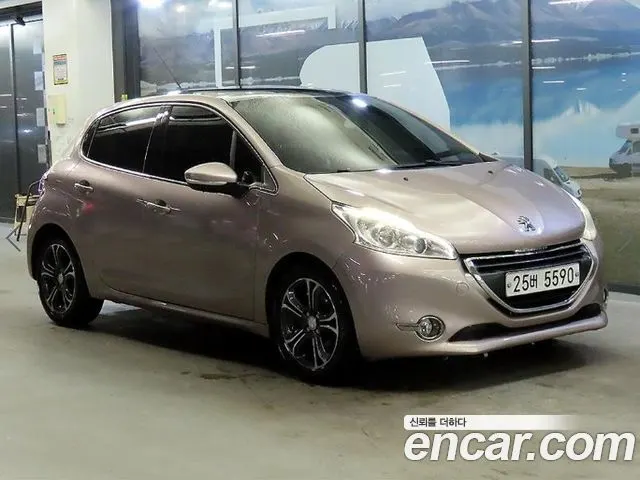 PEUGEOT 208 — из Кореи под ключ