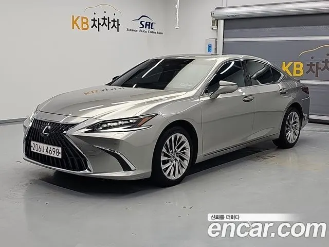 LEXUS ES300H — из Кореи под ключ
