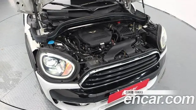 MINI COOPER D COUNTRYMAN 2018 — 104 422 км, белый, Корея — под ключ — фото 6
