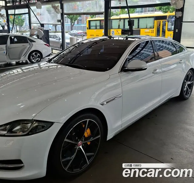 JAGUAR XJ — из Кореи под ключ