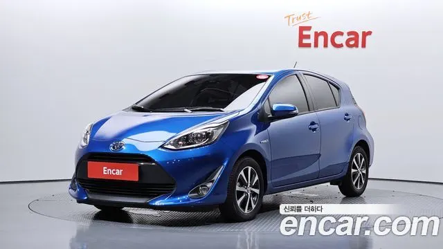 TOYOTA PRIUS C 2018