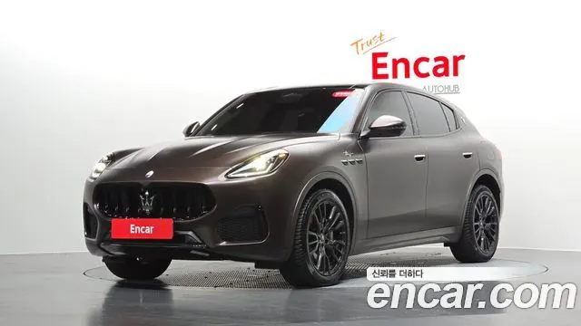 MASERATI GRECALE — из Кореи под ключ