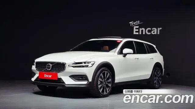 VOLVO V60 CROSS COUNTRY — из Кореи под ключ