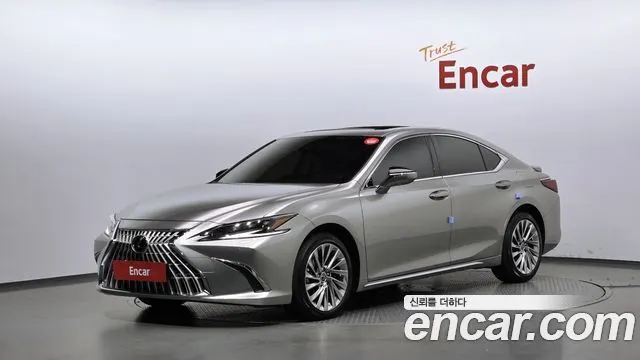 LEXUS ES300H — из Кореи под ключ