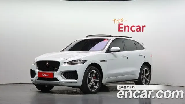 JAGUAR F-PACE 2017 — 126 526 км, белый, Корея — под ключ — фото 1
