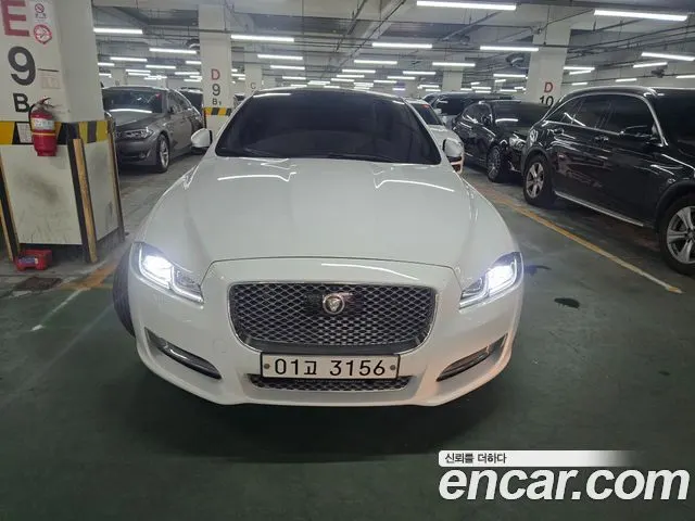 JAGUAR XJ — из Кореи под ключ