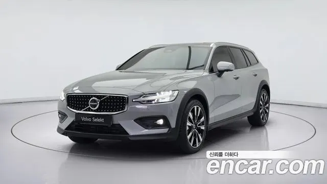 VOLVO V60 CROSS COUNTRY — из Кореи под ключ