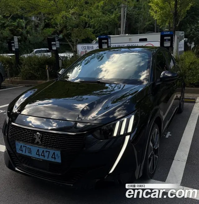 PEUGEOT E-208 — из Кореи под ключ