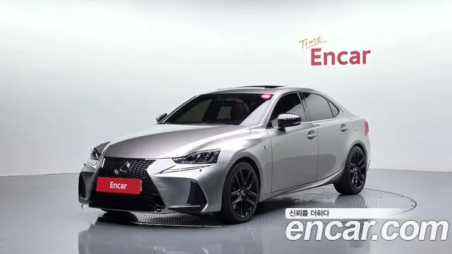LEXUS IS300 — из Кореи под ключ