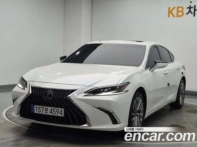 LEXUS ES300H — из Кореи под ключ