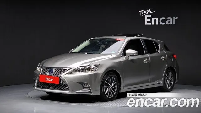 LEXUS CT200H — из Кореи под ключ