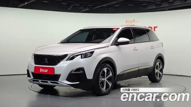 PEUGEOT 5008 2018