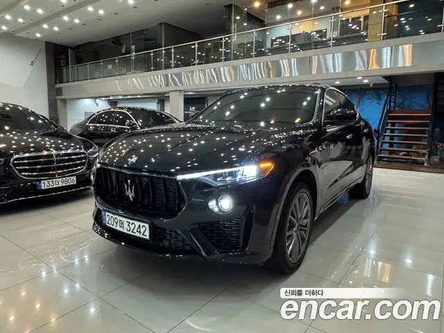 MASERATI LEVANTE — из Кореи под ключ