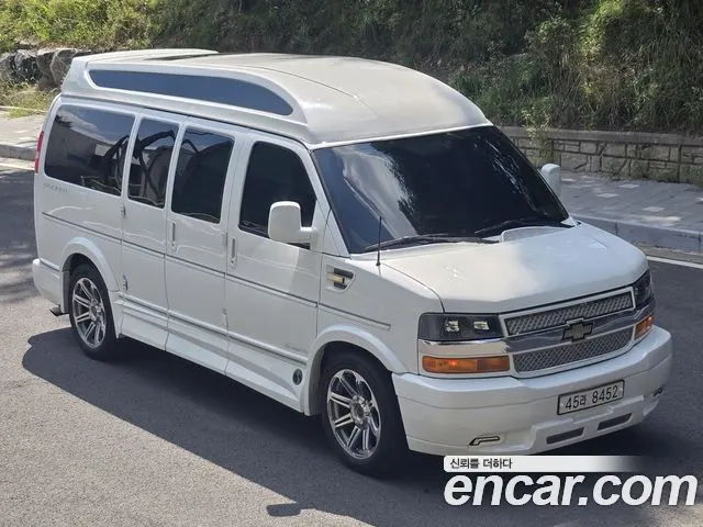 CHEVROLET EXPRESS VAN — из Кореи под ключ