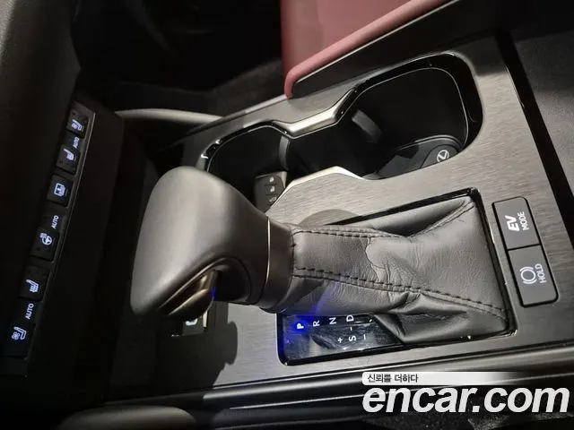 LEXUS ES300H 2026 — 5 874 км, серебристо-серый, Корея — под ключ — фото 9