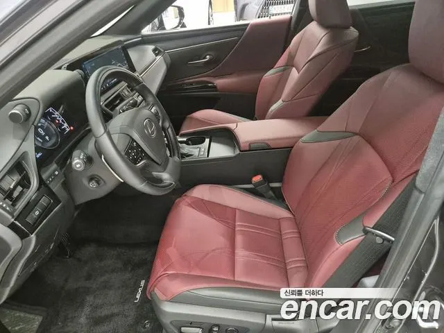 LEXUS ES300H 2026 — 5 874 км, серебристо-серый, Корея — под ключ — фото 10