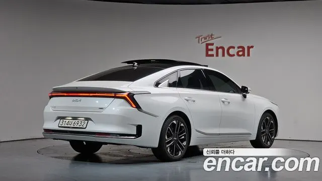 KIA K8 HYBRID — из Кореи под ключ