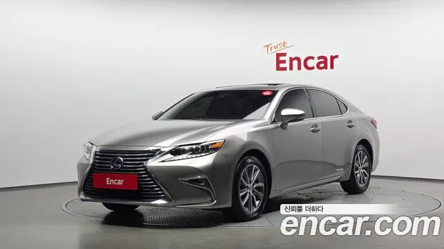 LEXUS ES300H — из Кореи под ключ