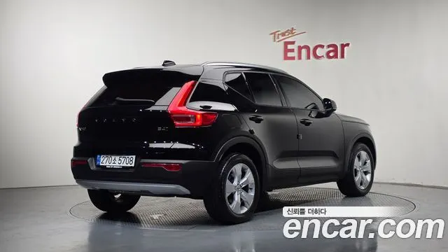 VOLVO XC40 — из Кореи под ключ
