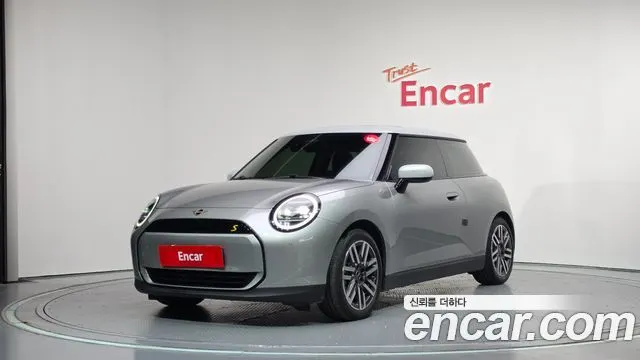 MINI COOPER ELECTRIC 2024
