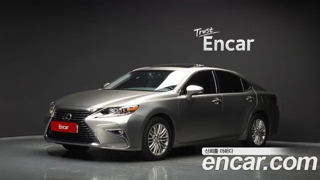LEXUS ES350 2016
