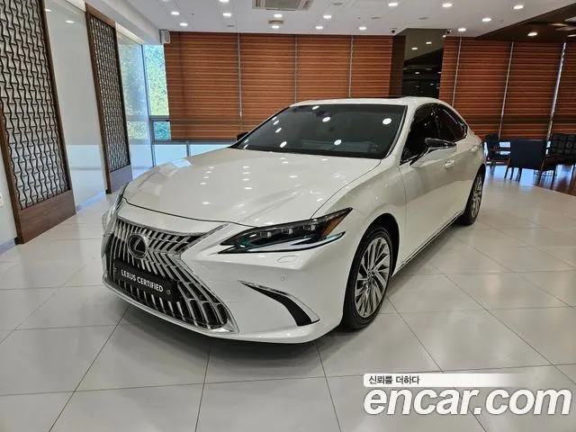 LEXUS ES300H — из Кореи под ключ
