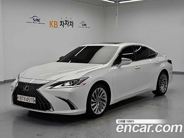 LEXUS ES300H — из Кореи под ключ