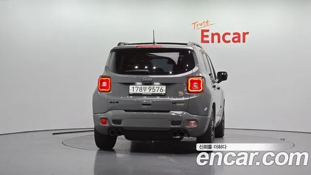 JEEP RENEGADE 2019 — 62 850 км, серый, Корея — под ключ — фото 4