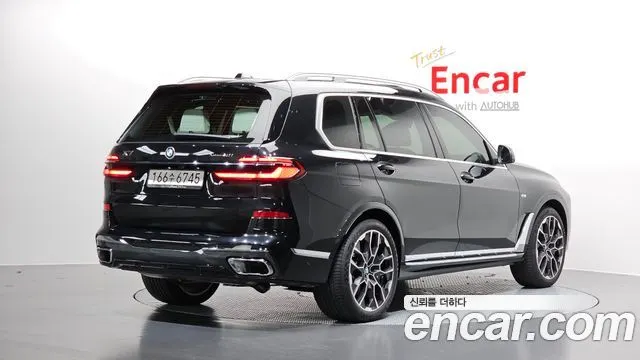 BMW X7 — из Кореи под ключ
