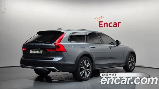 VOLVO V90 CROSS COUNTRY — из Кореи под ключ