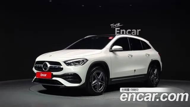 MERCEDES-BENZ GLA-CLASS H247 2023