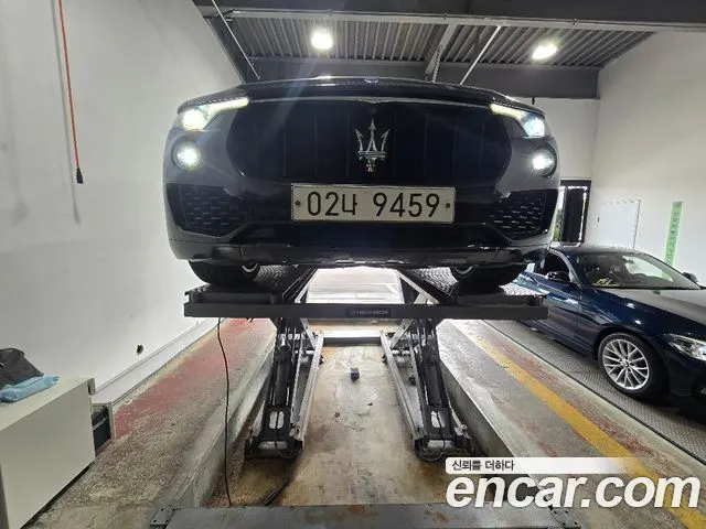 MASERATI LEVANTE — из Кореи под ключ