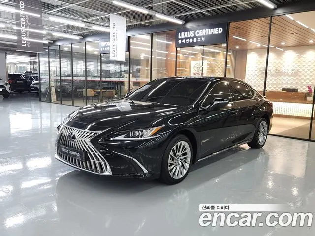 LEXUS ES300H — из Кореи под ключ