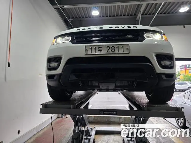 LAND ROVER RANGE ROVER SPORT 2015 — 205 959 км, белый, Корея — под ключ — фото 8