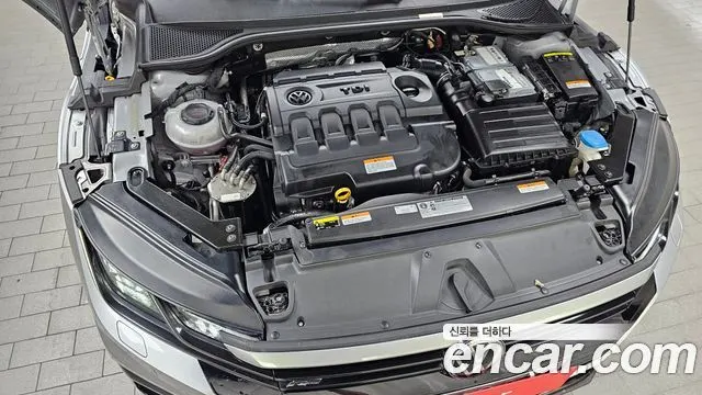 VOLKSWAGEN ARTEON 2019 — 136 921 км, серебристо-серый, Корея — под ключ — фото 6