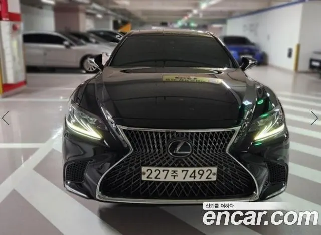 LEXUS LS500H — из Кореи под ключ